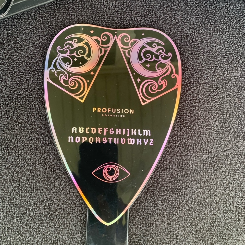 Revolution Bundle - Picture 8 of 10